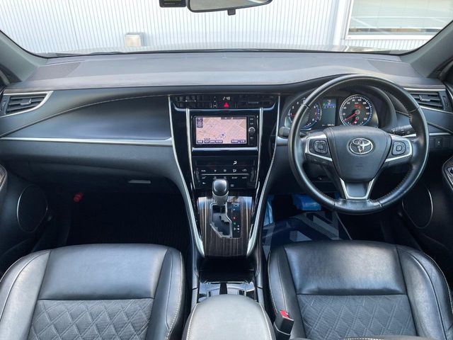 TOYOTA HARRIER 2WD 2017 Image 31