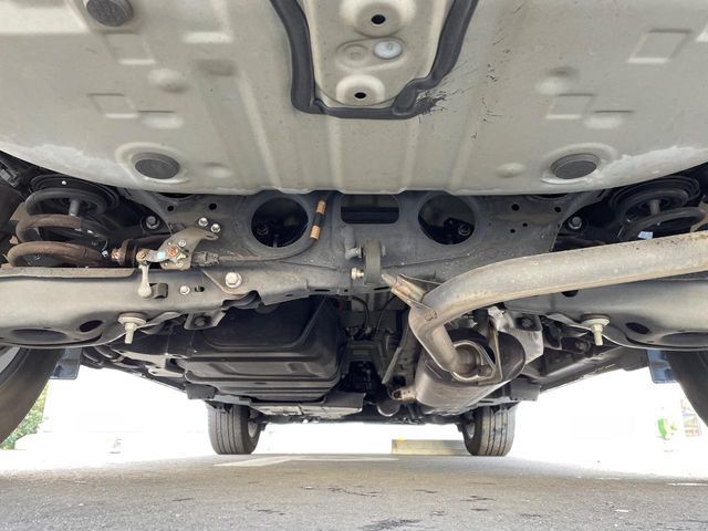 TOYOTA HARRIER 2WD 2017 Image 31