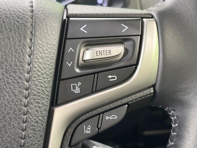 TOYOTA LANDCRUISER PRADO 2023 Image 31