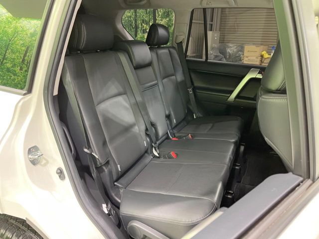 TOYOTA LANDCRUISER PRADO 2023 Image 31