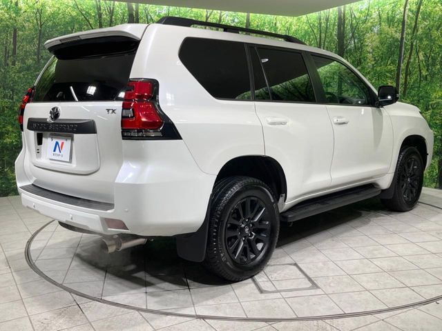 TOYOTA LANDCRUISER PRADO 2023 Image 31