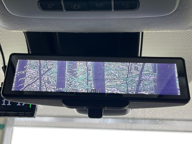 TOYOTA PRIUS 2019 Image 31