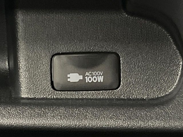 TOYOTA HIACE VAN 2WD 2025 Image 31