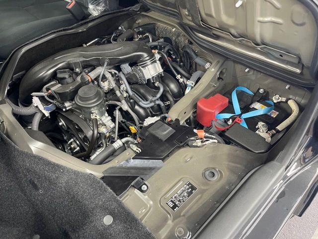 TOYOTA HIACE VAN 2WD 2025 Image 31