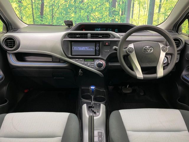 TOYOTA AQUA 2013 Image 31