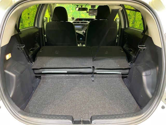 TOYOTA AQUA 2013 Image 31