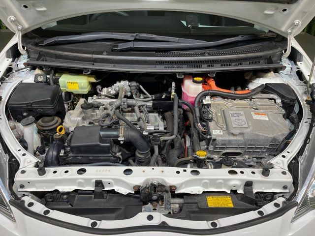 TOYOTA AQUA 2013 Image 31