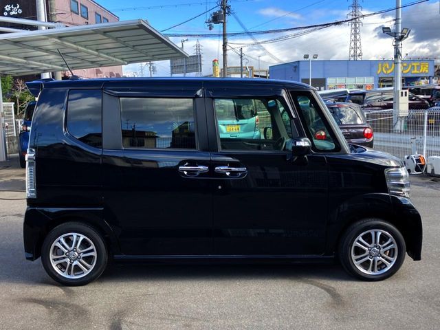 HONDA N BOX CUSTOM 2017 Image 31