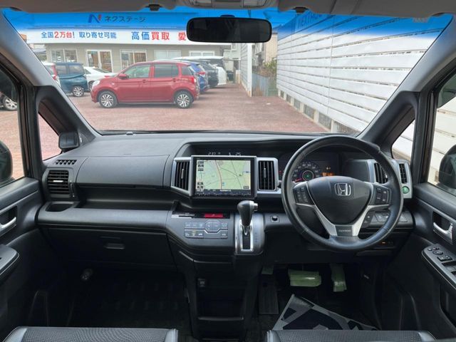 HONDA STEPWAGON SPADA 2013 Image 31