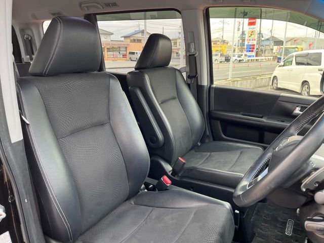 HONDA STEPWAGON SPADA 2013 Image 31