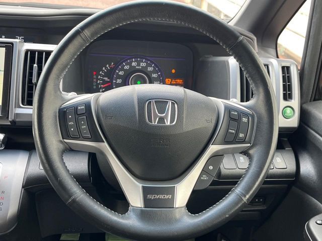 HONDA STEPWAGON SPADA 2013 Image 31