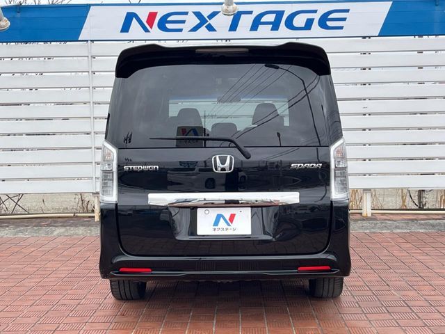 HONDA STEPWAGON SPADA 2013 Image 31