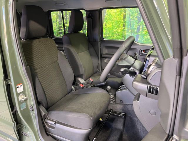 SUZUKI JIMNY NOMADE 2025 Image 31