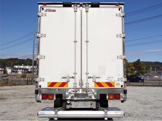 NISSAN DIESEL QUON 2014 Image 31
