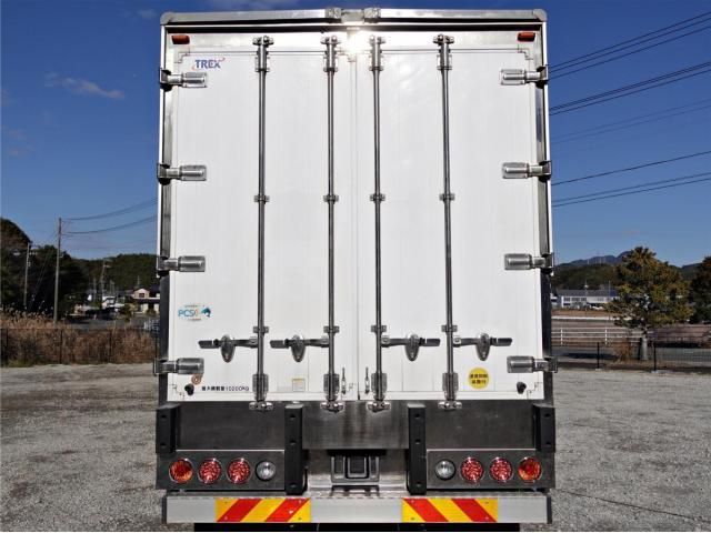 HINO PROFIA 2016 Image 31