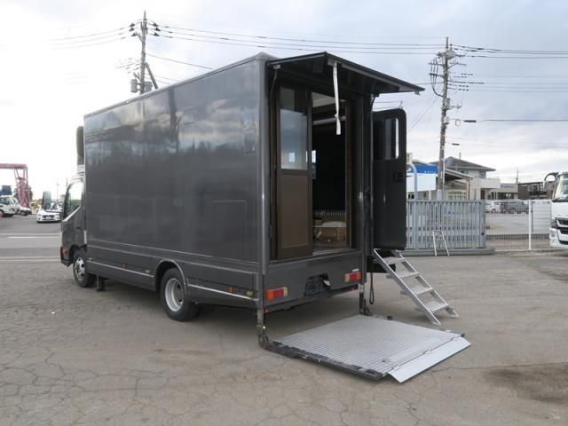 HINO DUTRO 2017 Image 31