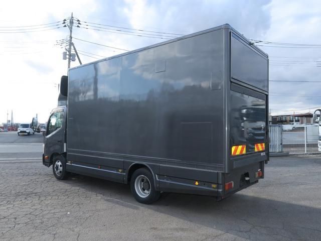 HINO DUTRO 2017 Image 31