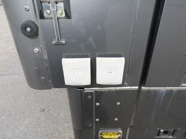 HINO DUTRO 2017 Image 31