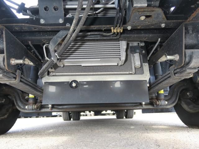 HINO DUTRO 2017 Image 31