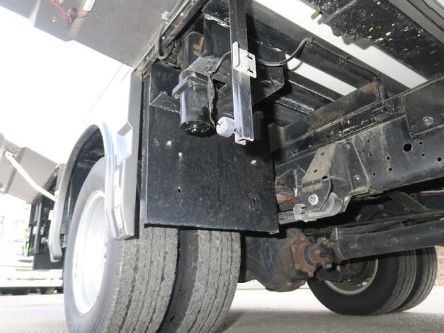 HINO DUTRO 2017 Image 31