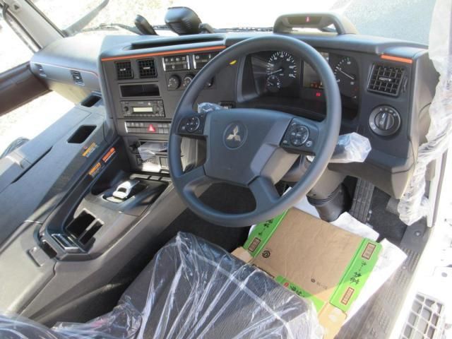 MITSUBISHI FUSOU SUPER GREAT 2025 Image 31