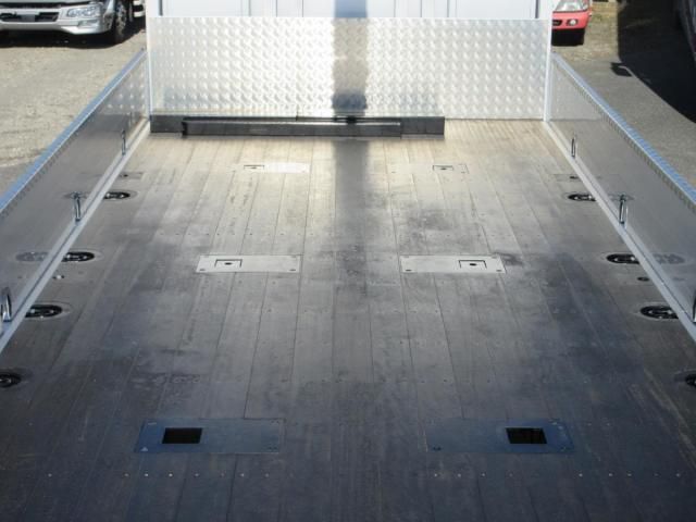 MITSUBISHI FUSOU SUPER GREAT 2025 Image 31