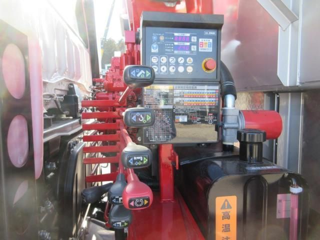 MITSUBISHI FUSOU SUPER GREAT 2025 Image 31