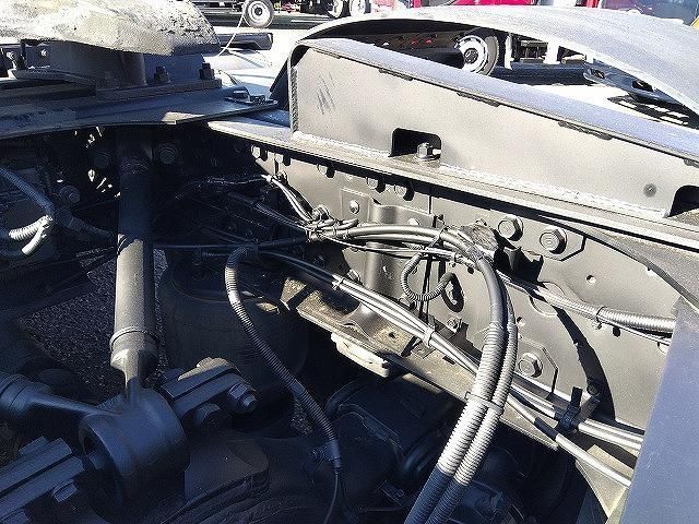 MITSUBISHI FUSOU SUPER GREAT 2017 Image 31