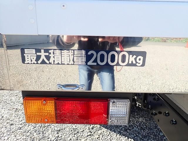 MITSUBISHI CANTER 2025 Image 31