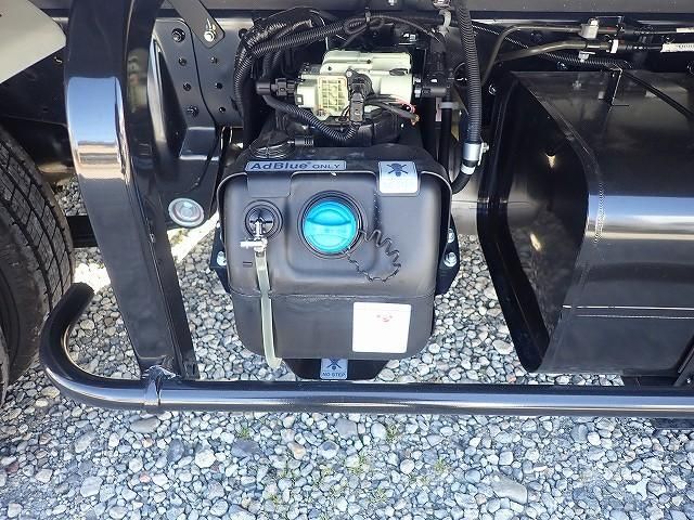 MITSUBISHI CANTER 2025 Image 31