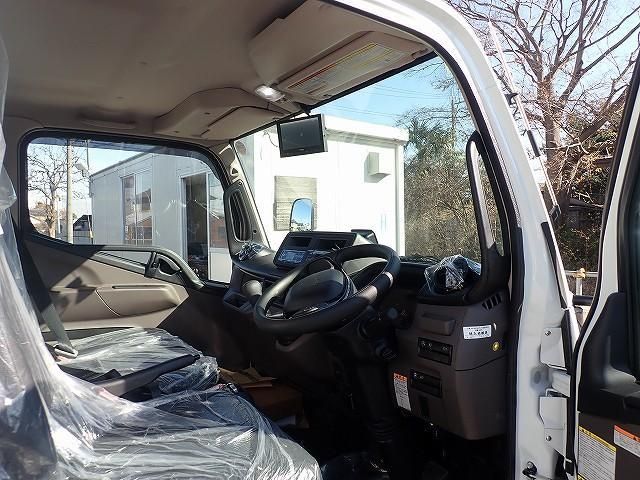 MITSUBISHI CANTER 2025 Image 31