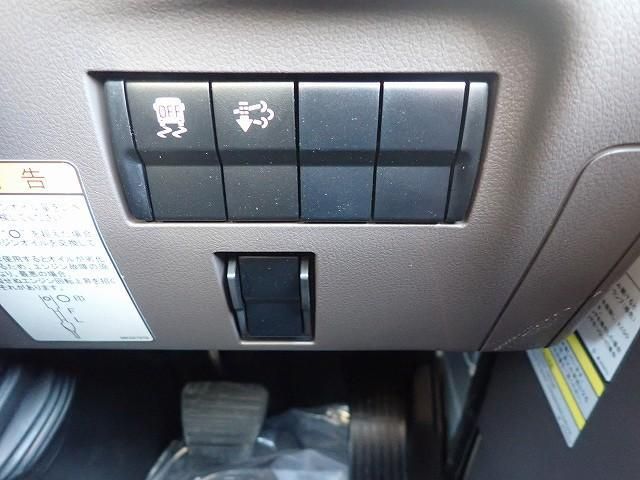 MITSUBISHI CANTER 2025 Image 31