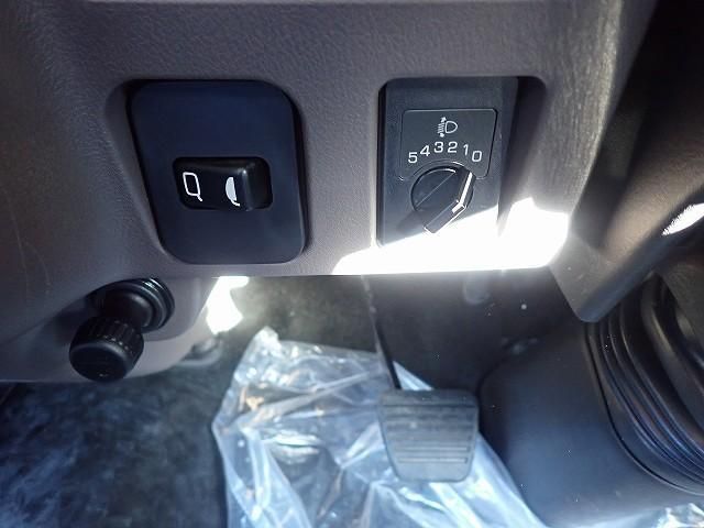 MITSUBISHI CANTER 2025 Image 31