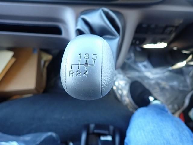 MITSUBISHI CANTER 2025 Image 31