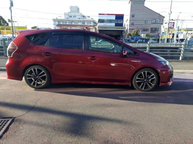 TOYOTA PRIUS ALPHA 2018 Image 31