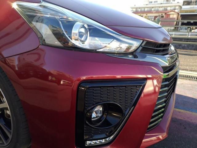 TOYOTA PRIUS ALPHA 2018 Image 31