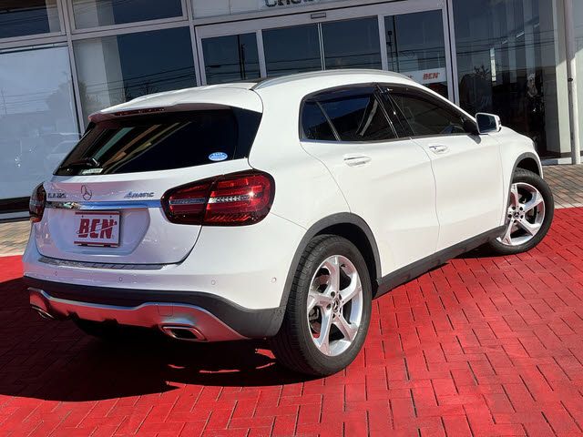 MERCEDES BENZ GLA CL 2018 Image 31