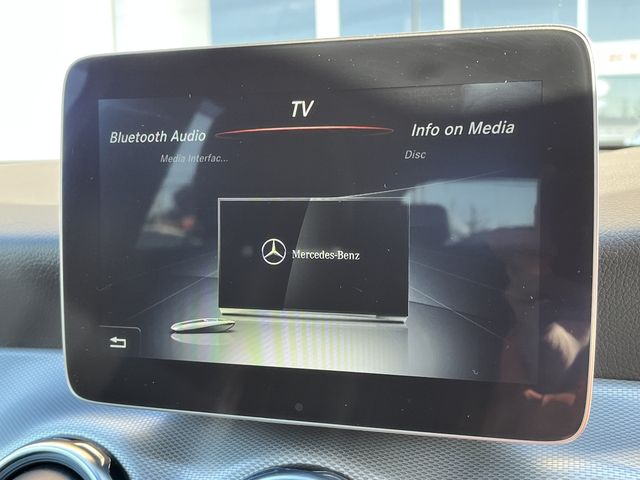 MERCEDES BENZ GLA CL 2018 Image 31