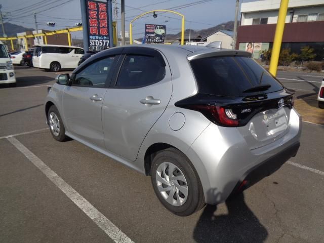 TOYOTA YARIS HYBRID 2021 Image 31