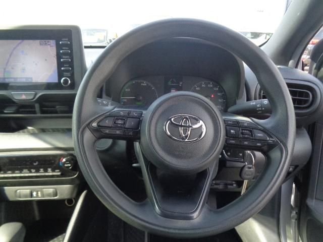 TOYOTA YARIS HYBRID 2021 Image 31