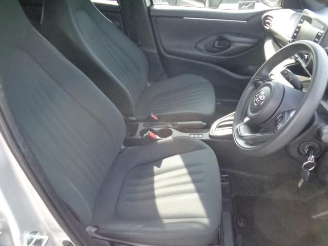 TOYOTA YARIS HYBRID 2021 Image 31