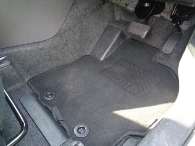 TOYOTA YARIS HYBRID 2021 Image 31