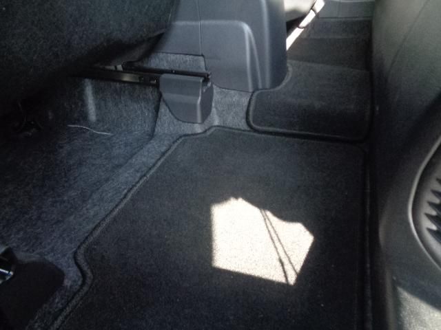 TOYOTA YARIS HYBRID 2021 Image 31