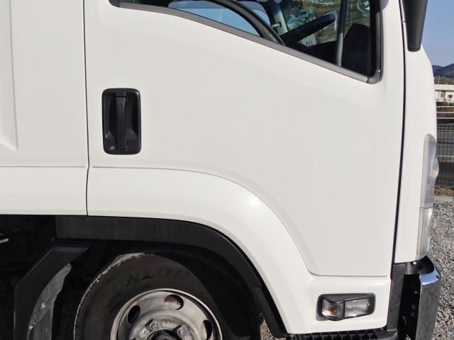 ISUZU FORWARD 2016 Image 31