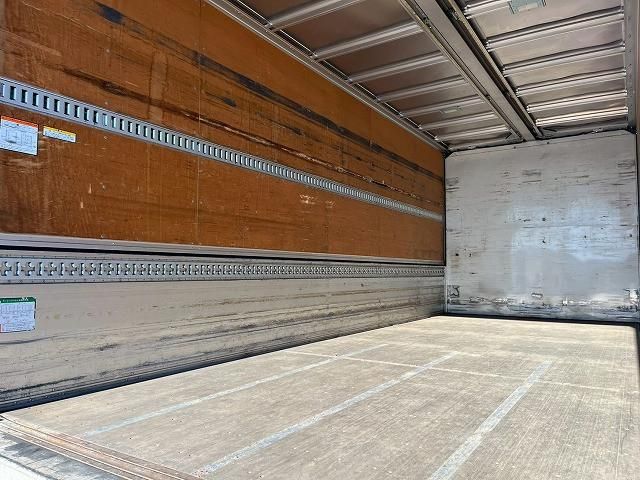 ISUZU FORWARD 2018 Image 31