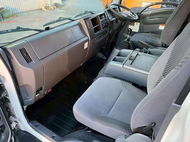 ISUZU FORWARD 2018 Image 31