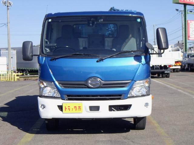 HINO DUTRO 2017 Image 31