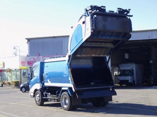 HINO DUTRO 2017 Image 31