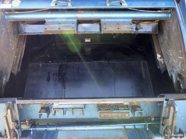 HINO DUTRO 2017 Image 31