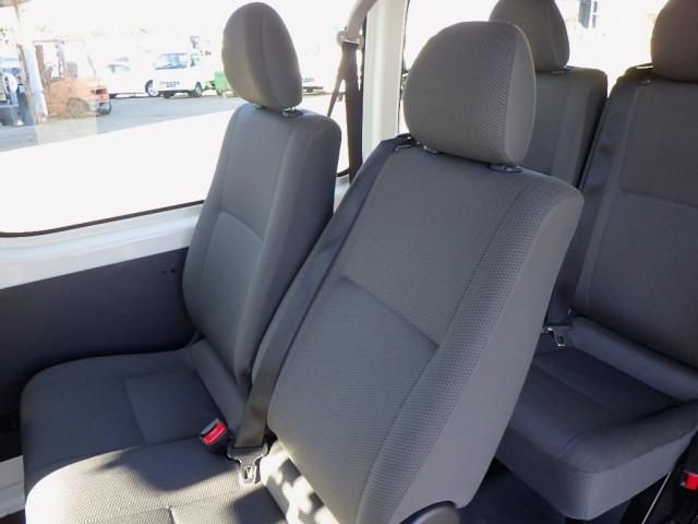 TOYOTA HIACE COMMUTER 2018 Image 31